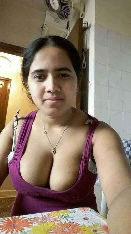 Super hot big boobs girl nude selfie full nude pics collection (1)