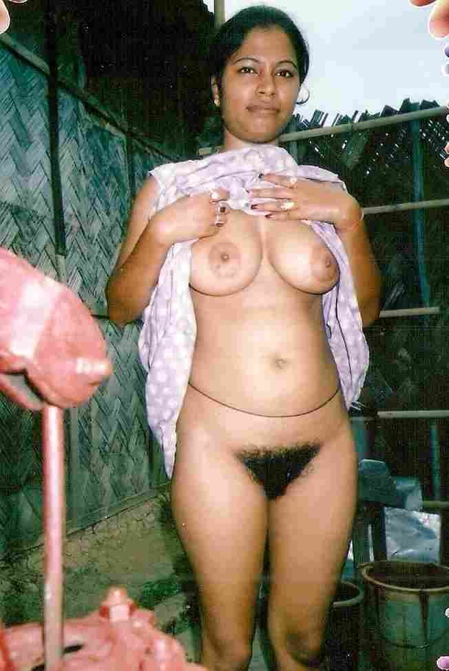 Super hot mallu big boobs girl bigtits pics full nude pics albums (1)