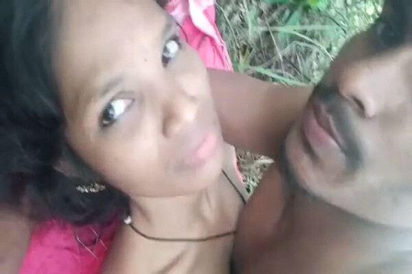 Desi sexy lover couple village porn fuck in jungle mms