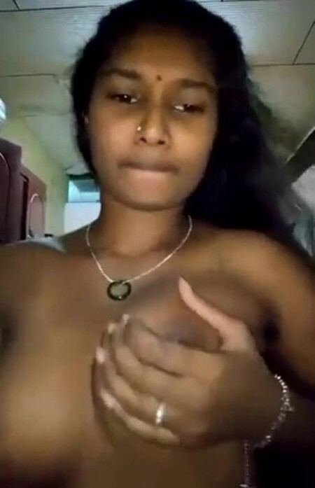 Beautiful Tamil mallu girl indian sexy porn show big tits mms