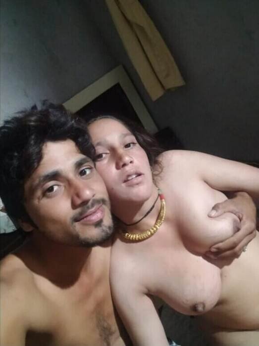 Very horny paki lover couple sexy nudes all nude pics album (2)