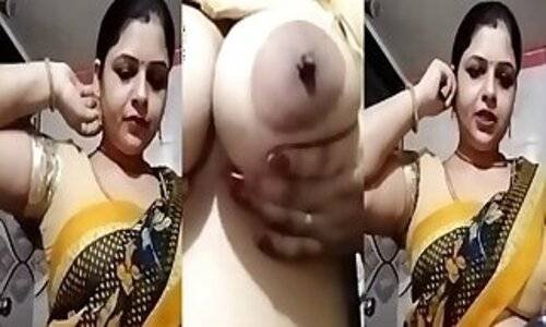 Super hottest sexy xx desi bhabhi showing big tits pussy tits big