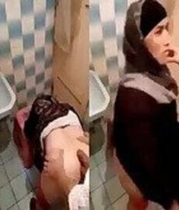 Paki-mature-bhabi-pakistani-hd-xxx-fucking-in-public-bathroom.jpg