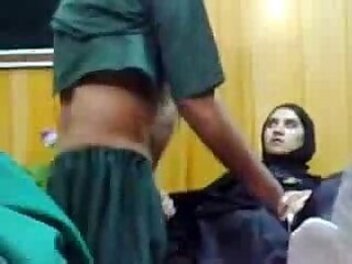 Paki-college-beauty-girl-pakistani-pirn-fucking-teacher-mms.jpg
