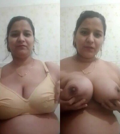 Paki-sexy-beauty-bhabi-x-nxx-pakistan-showing-big-tits-bf-mms.jpg