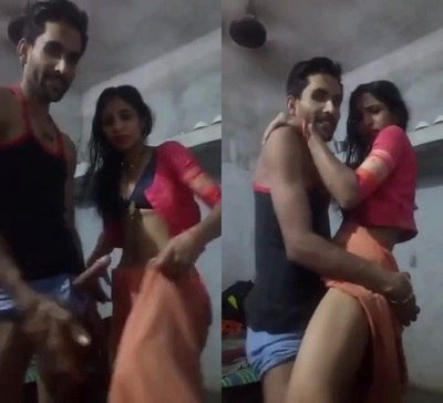 Desi-horny-married-couple-randi-xxx-video-standing-fuck-viral-mms.jpg