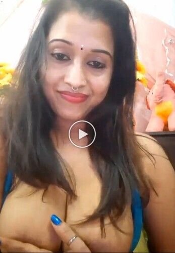 Very-beautiful-hot-nude-bhabhi-video-show-big-boobs-pussy-mms.jpg