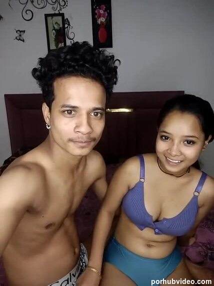 College-horny-lover-couple-xnxx-live-india-sex-live-HD.jpg