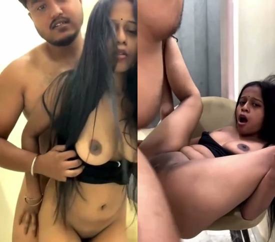 Super-horny-beautiful-girl-watch-indian-porn-hard-fucked-bf-mms.jpg