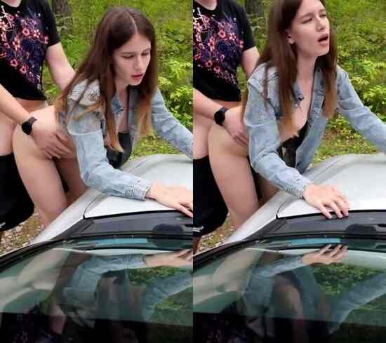 Horny-college-teen-babe-poran-vido-doggy-fucked-bf-outdoor-HD.jpg